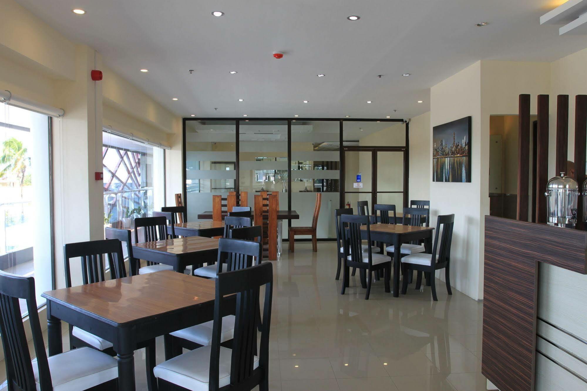 Sumo Asia Hotels - Davao City Exteriér fotografie